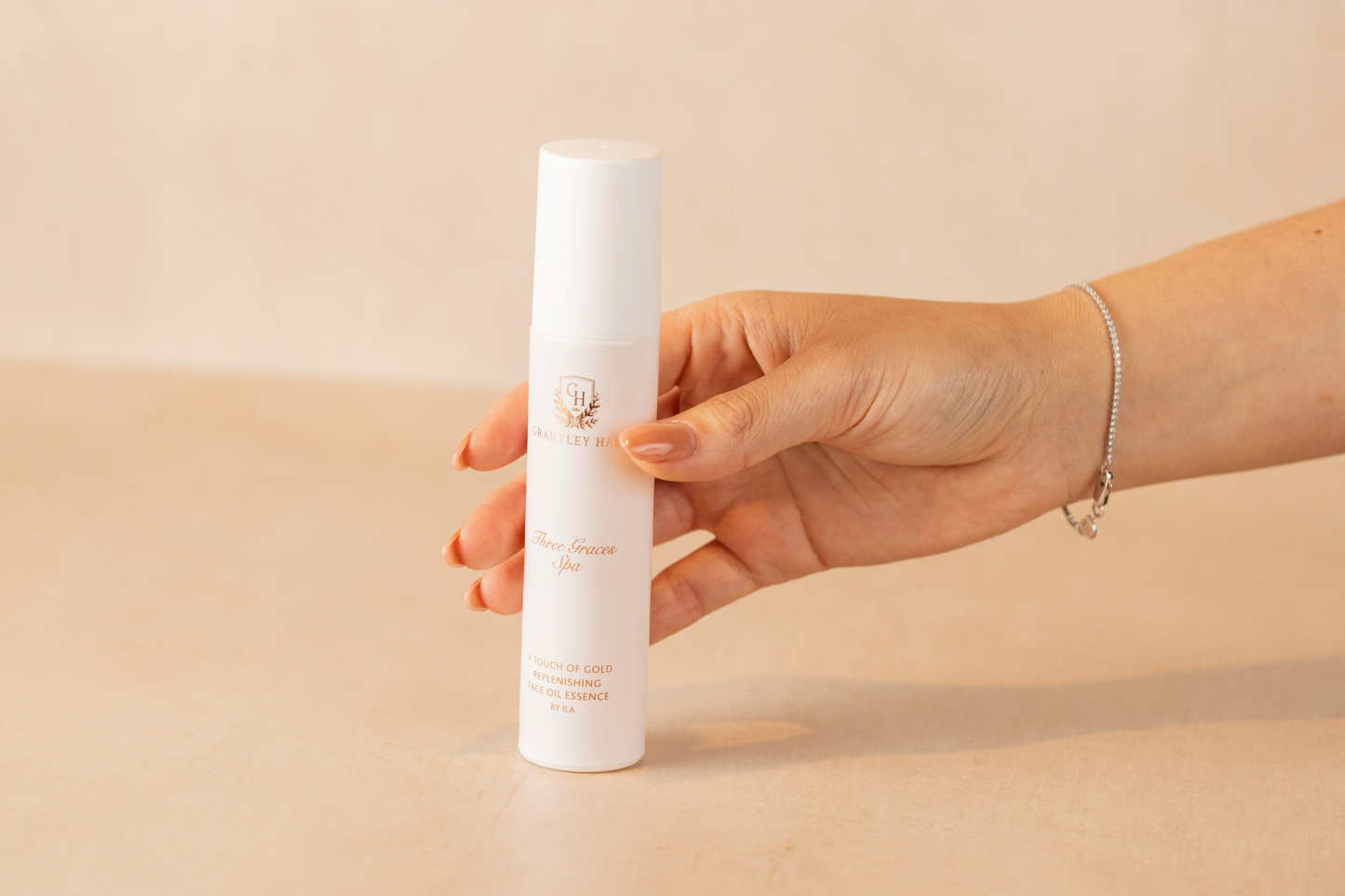 Three Graces Spa Replenishing Face Oil Essence